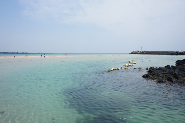 【濟州島-西歸浦市】仙境般的海水浴場 – 表善海水浴場(表善日光海灘)