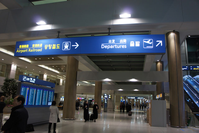 韓國機場捷運已開通至 首爾站囉~~ 發車時間&票價！