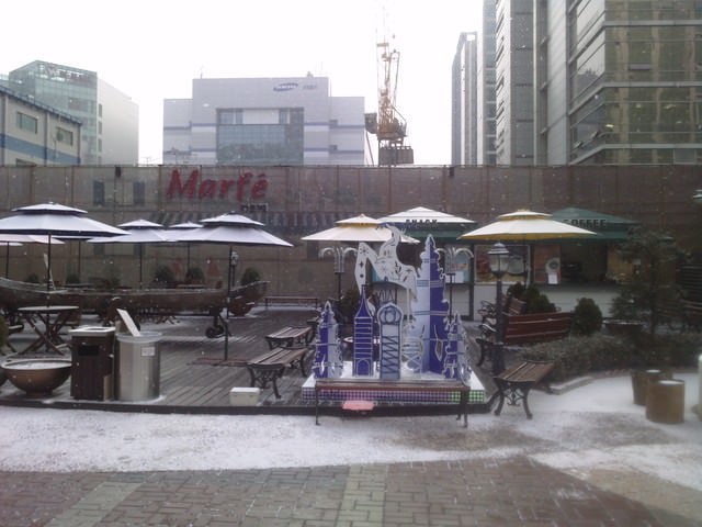 2009年12月20日韓國初雪~~我的第一場初雪…